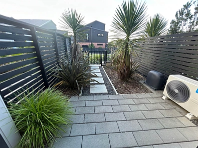 Sunny 2 Bedroom Townhouse