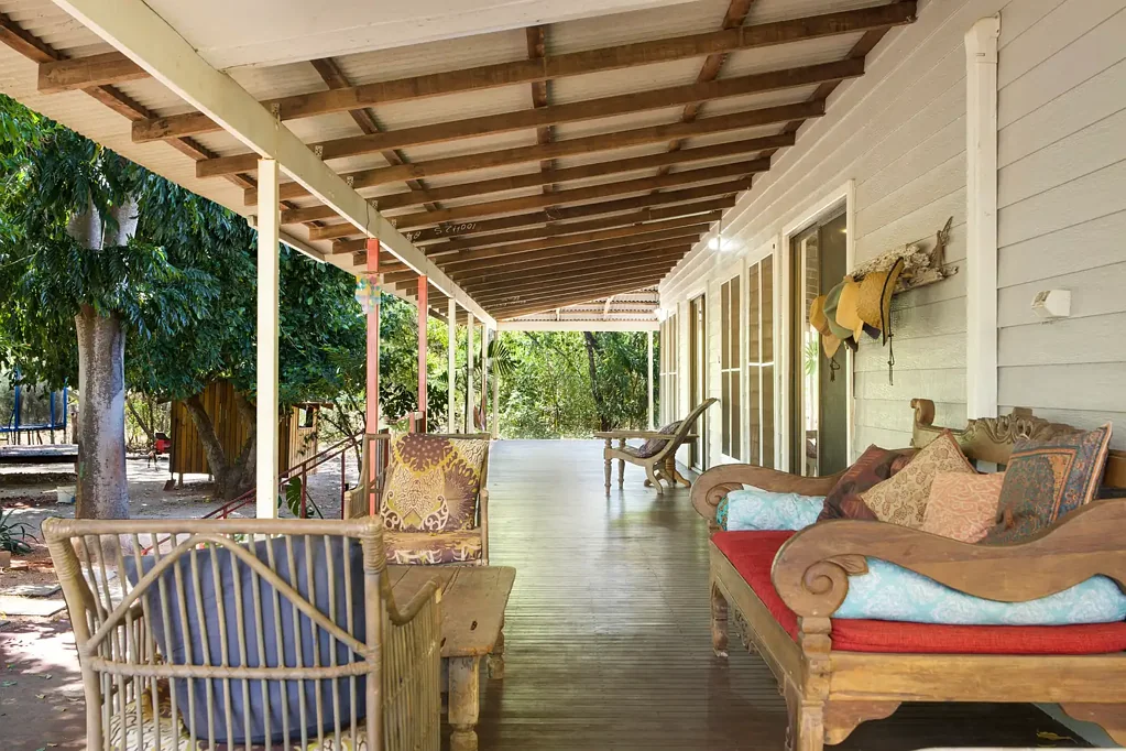 Roebuck 5ਬੈੱਡਰੂਮ A Very Special Home | Queenslander Retreat with Studio on 5 Acres