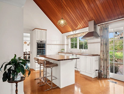 8 Sherwood Crescent, Mount Martha, Mornington Peninsula, 4 habitaciones, 2 baños, House