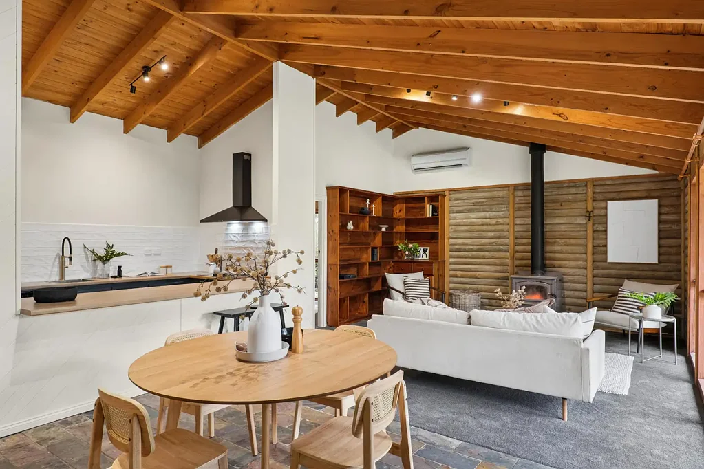 Ashton 3Zimmer Price Guide: $1.25M - $1.35M