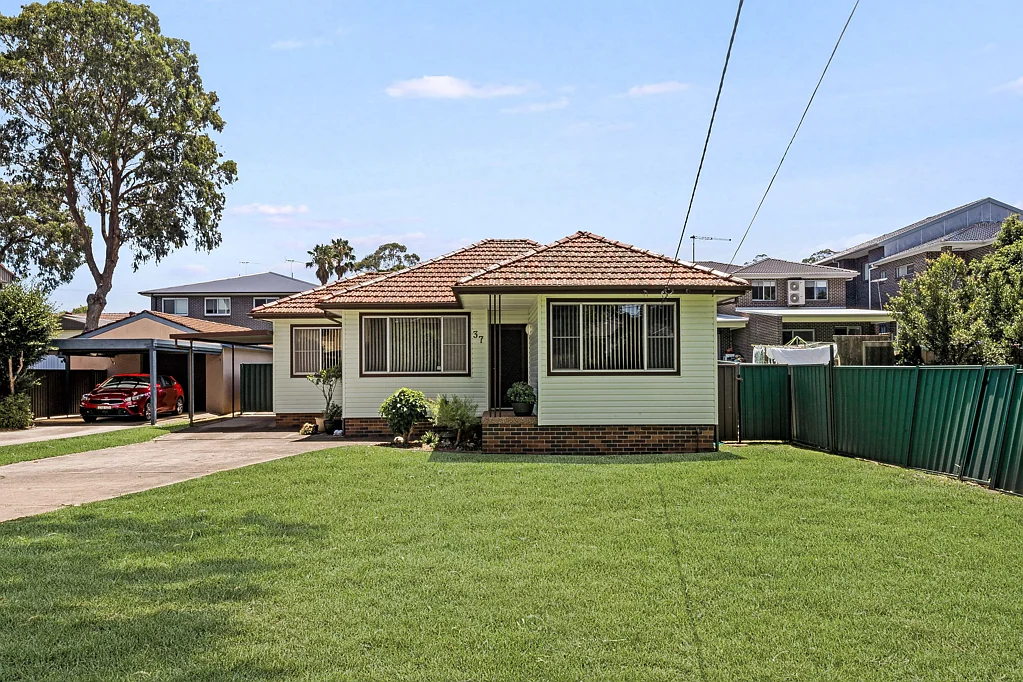 37 Woodland Road, Chester Hill, NSW 2162