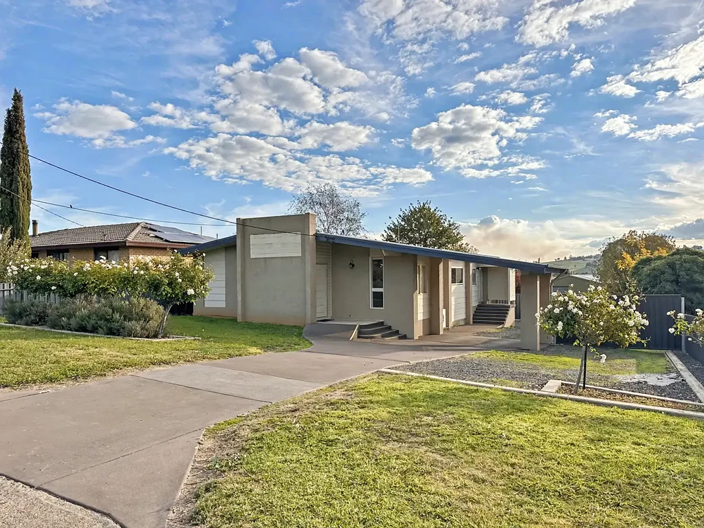 Tumbarumba 3房  Modern Living with Room to Make It Your Own