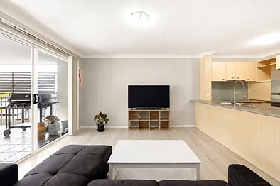 Indooroopilly 2Kwarto Spacious Apartment Living Moments from Everything