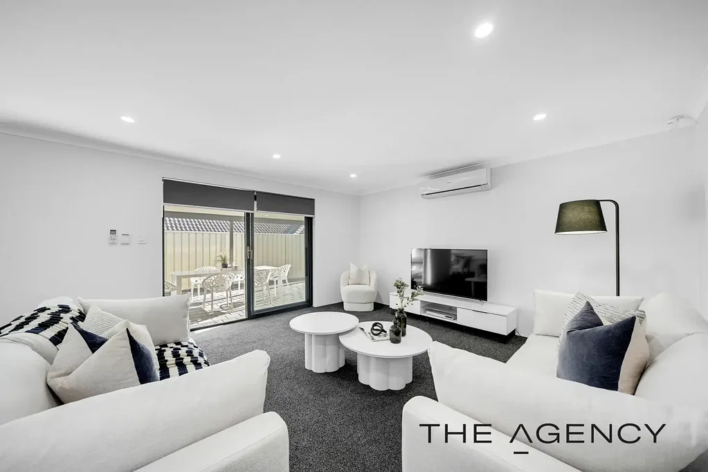 Madeley 4Zimmer Contemparay Chic, Masterfully Transformed!