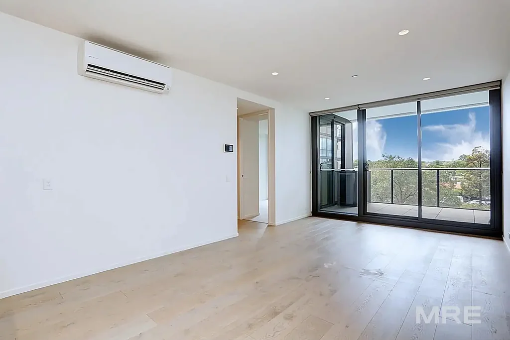 Immaculate two bedroom apartment with amazing amenities