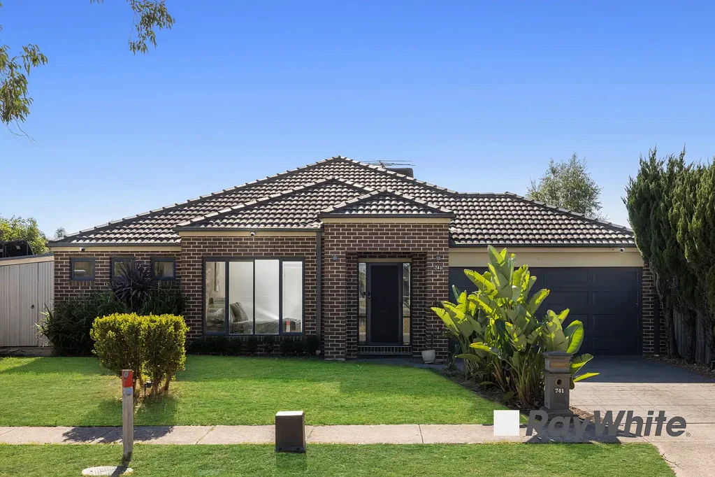 Narre Warren South 4غرفة نوم FAMILY ENTERTAINER WITH STYLE AND SPACE IN A PREMIER LOCATION