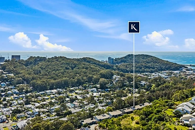 Burleigh Heads 3房  Modern, Spacious Living with Elevated Burleigh Views