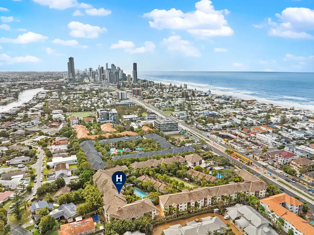 Mermaid Beach 2कमरा Fully Furnished Ground Floor Apartment in the Heart of Mermaid Beach!