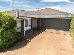 1/16 Mason Crescent, Armidale