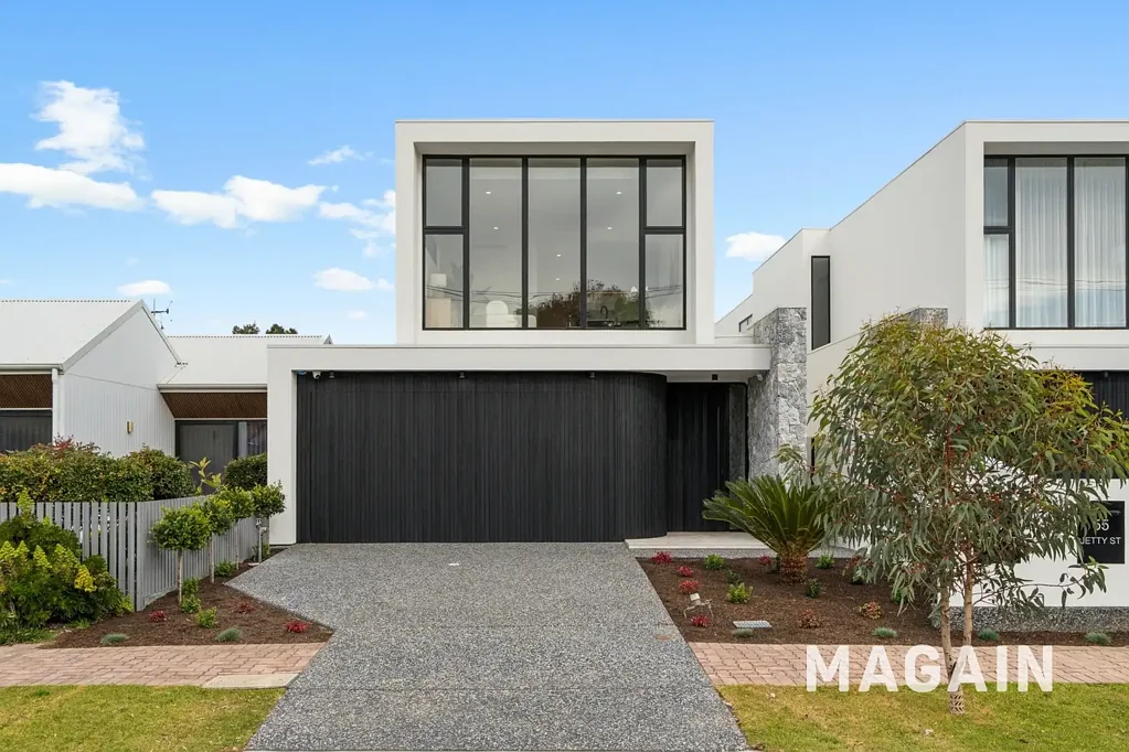 Grange 4 Bedroom Luxury Coastal Entertainer, State Of The Art Finishes, Absolute Perfection…