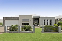9 Tempest Drive, Glenvale
