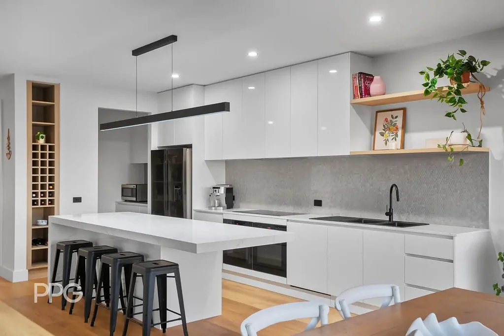 Clifton Springs 4 Bedroom Wow Factor of Luxury Living Framed by Breathtaking Bay Views