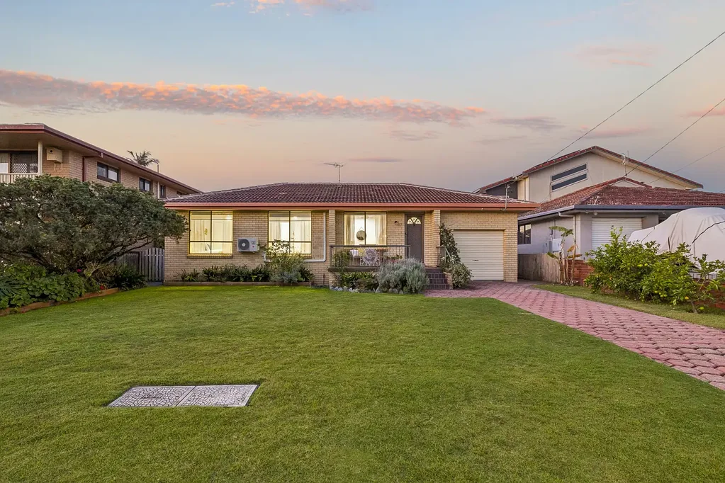 Kingscliff 3कमरा EASY SINGLE-LEVEL BEACHSIDE LIVING IN THE HEART OF KINGSCLIFF