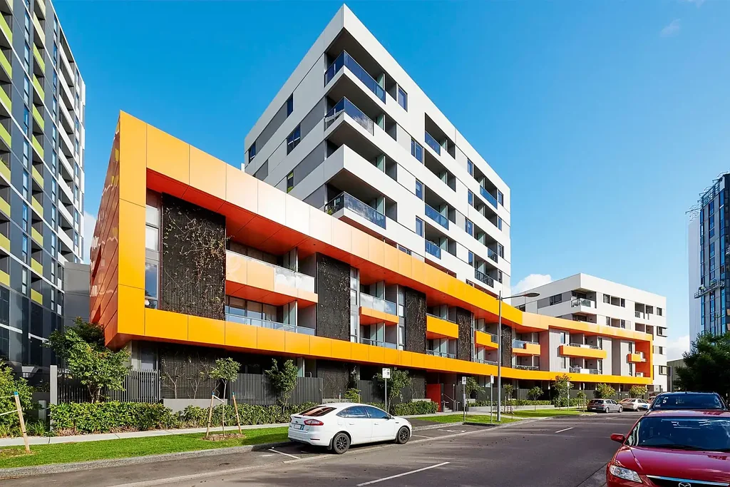 PRIZED PARKVILLE PAD