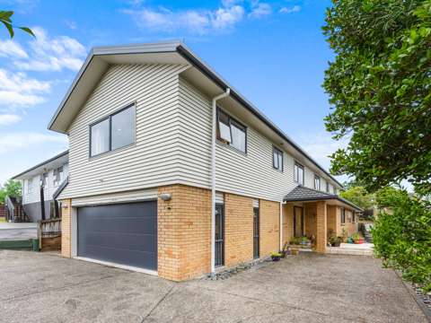 Pakuranga Heights 5部屋 Visit Our Open Home to WIN a $100 Prezzy Card!