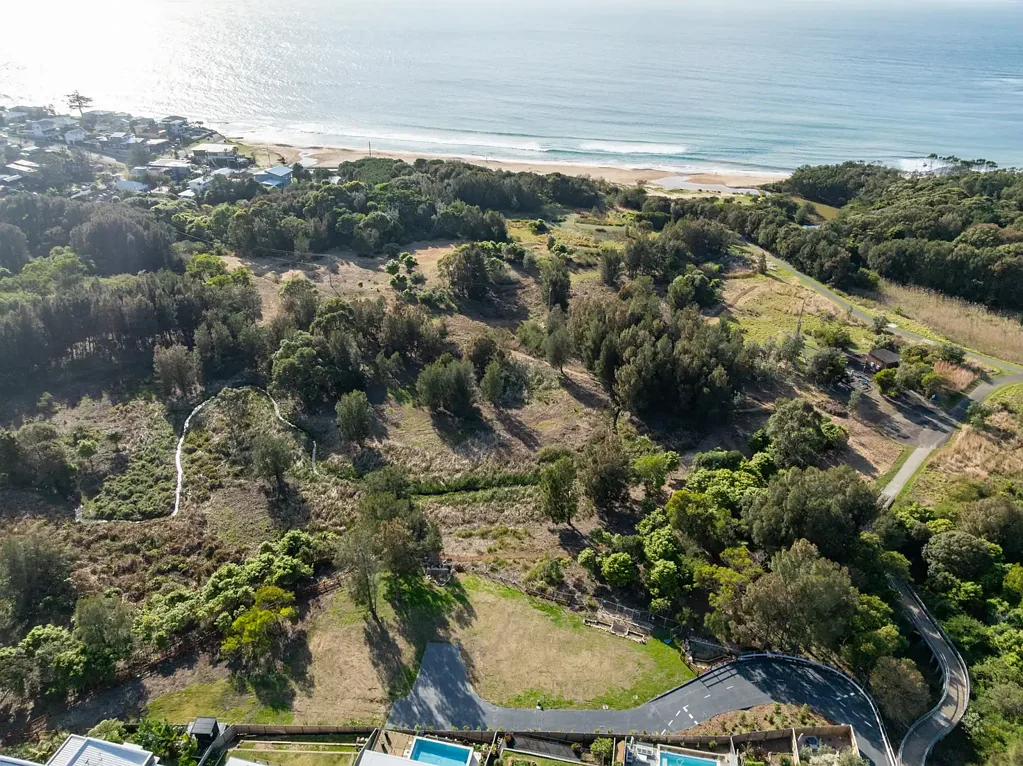 Bulli Once in a lifetime opportunity - BEACHSIDE BLOCKS AVAILABLE