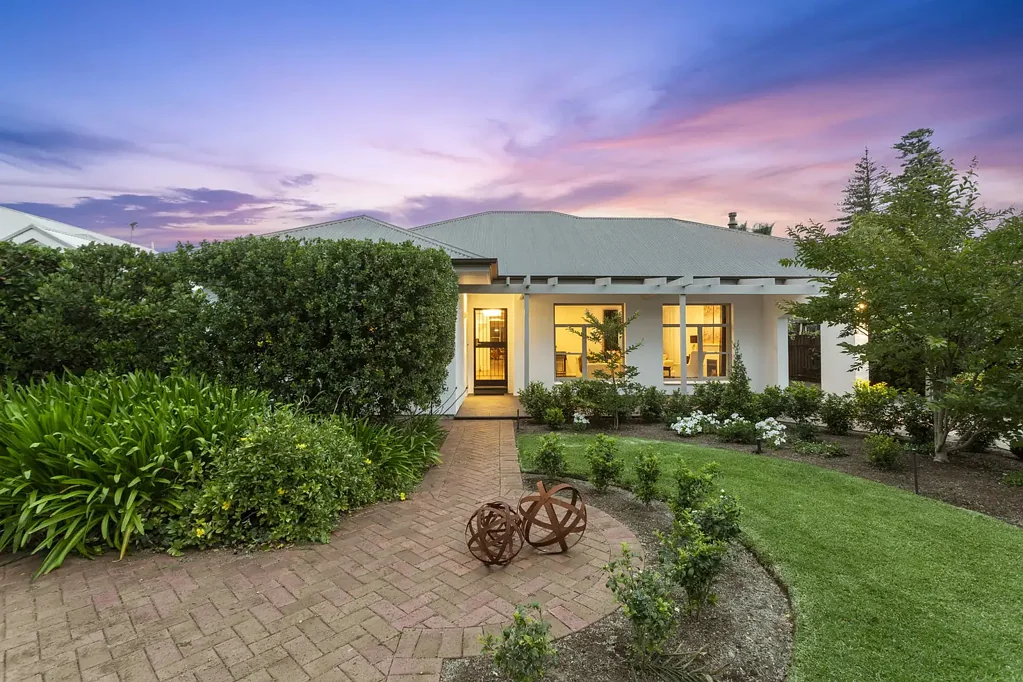 Stunning Four Bedroom Home in Prestigious Suburb!
