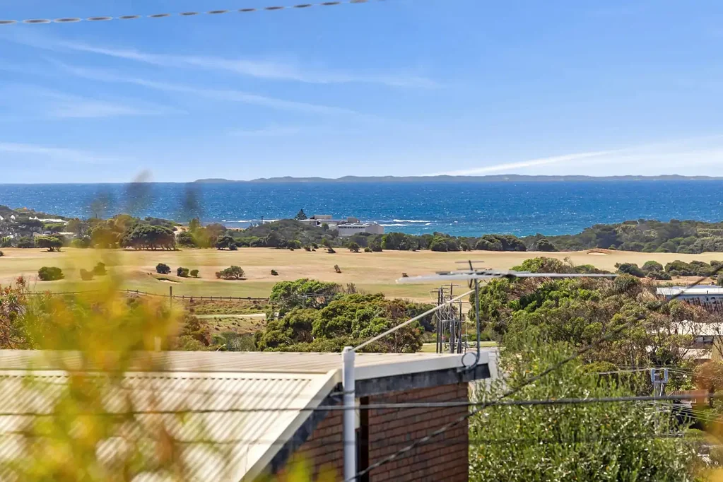 Jan Juc 4Kwarto Elevation position with sensational ocean views