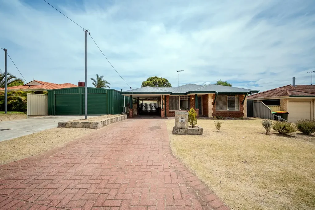 12 Tynemouth Close, Merriwa, WA 6030