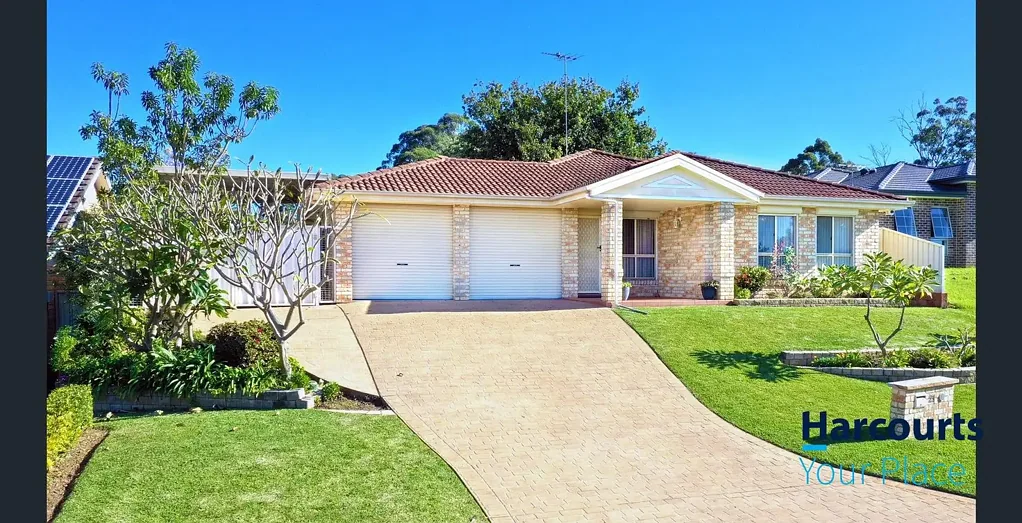 Spacious 4-Bedroom Family Home in Cranebrook!