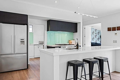 Modern and Spacious Five Bedroom Cashmere Home! 6 Month Tenancy!
