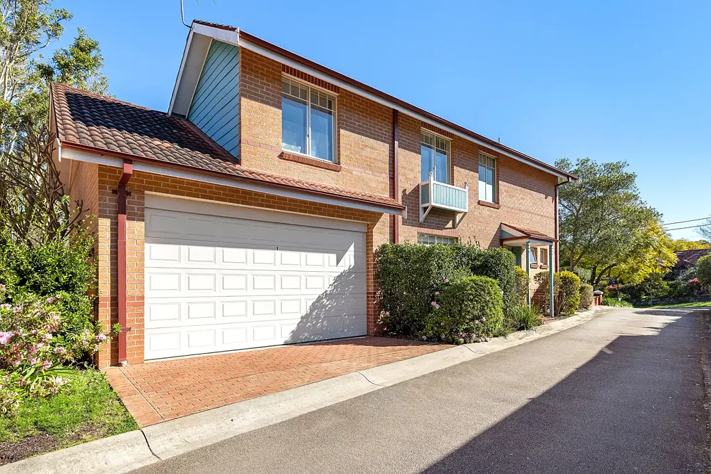 1 The Grove Way, Normanhurst, NSW 2076