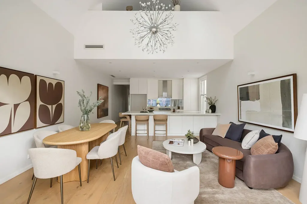 Balmain 3ਬੈੱਡਰੂਮ Renovated freestanding home with north-facing courtyard