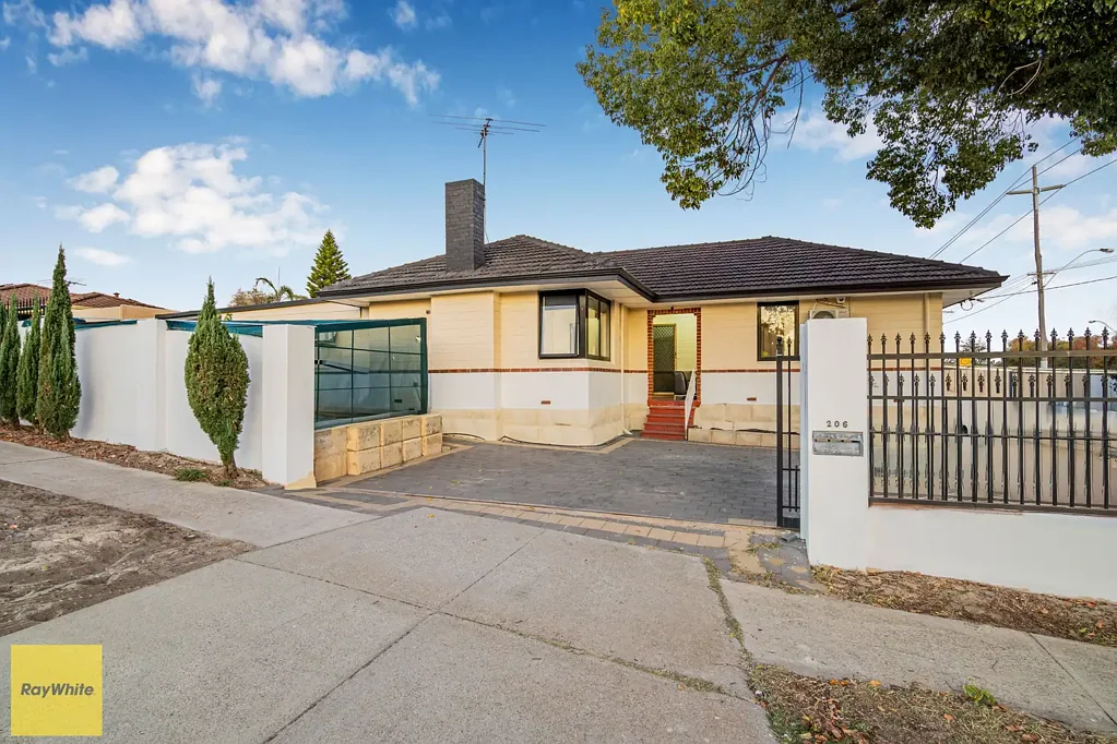 206 Grand Promenade, Bedford, WA 6052