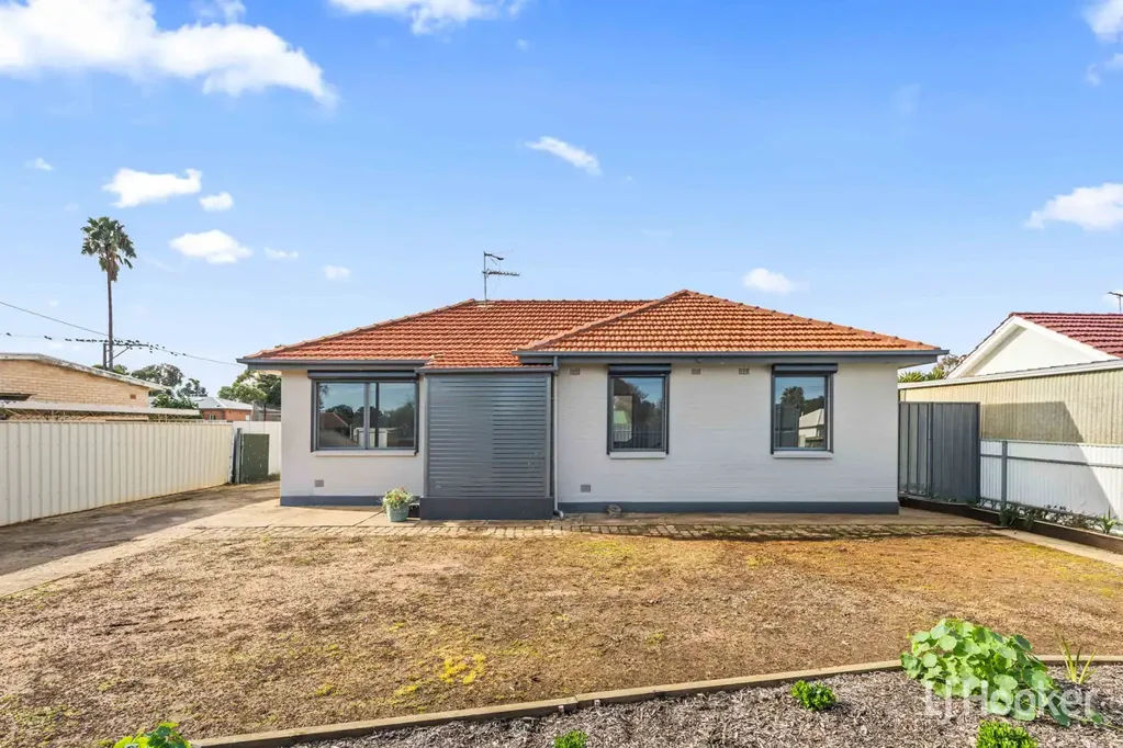 Davoren Park 3房  Renovated Family Home with an Incredible Shed!