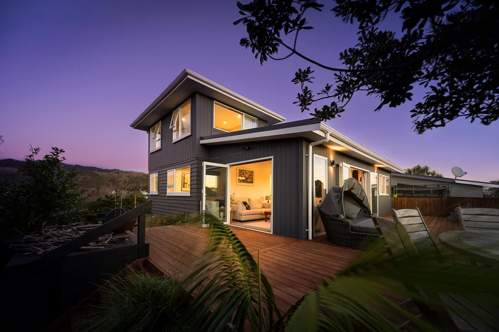 Raumati South 3Phòng ngủ Coastal Living With A Daily Lift