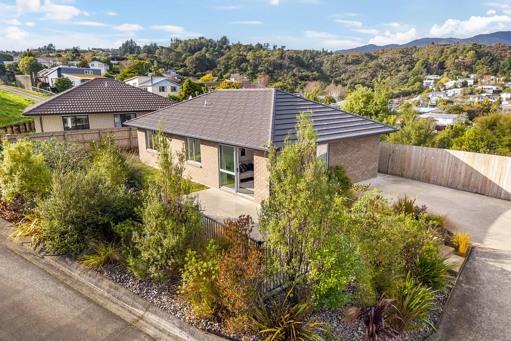Timberlea 3Moenga Modern Comfort, Easy Living