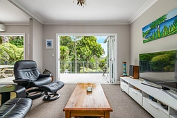 10 Westridge Road, Titirangi
