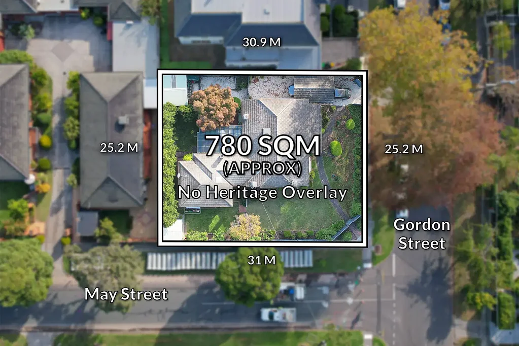 Balwyn 4房 780平米稀缺转角地 Balwyn High学区 豪宅潜力巨大 交通便利 设施成熟 Prime Corner Opportunity in Blue-Chip Balwyn High School Zone