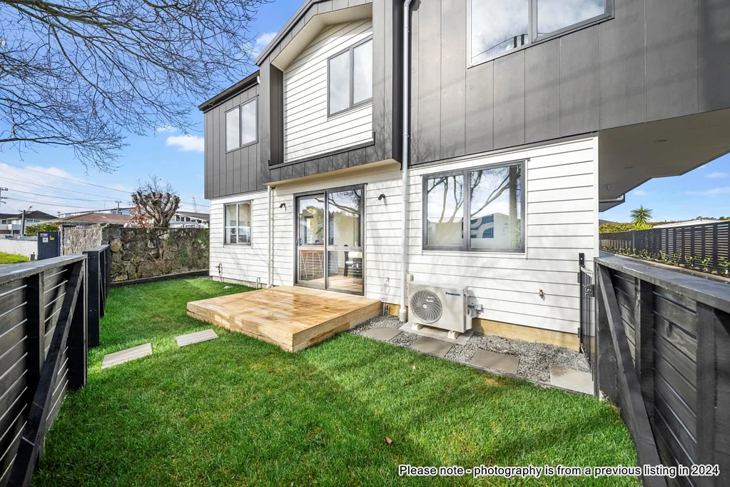Pakuranga 3房 现代独立住宅！屋龄仅一年，仍在10年Master Build质保期内，投资自住双优解！ Modern Standalone House in Prime Location