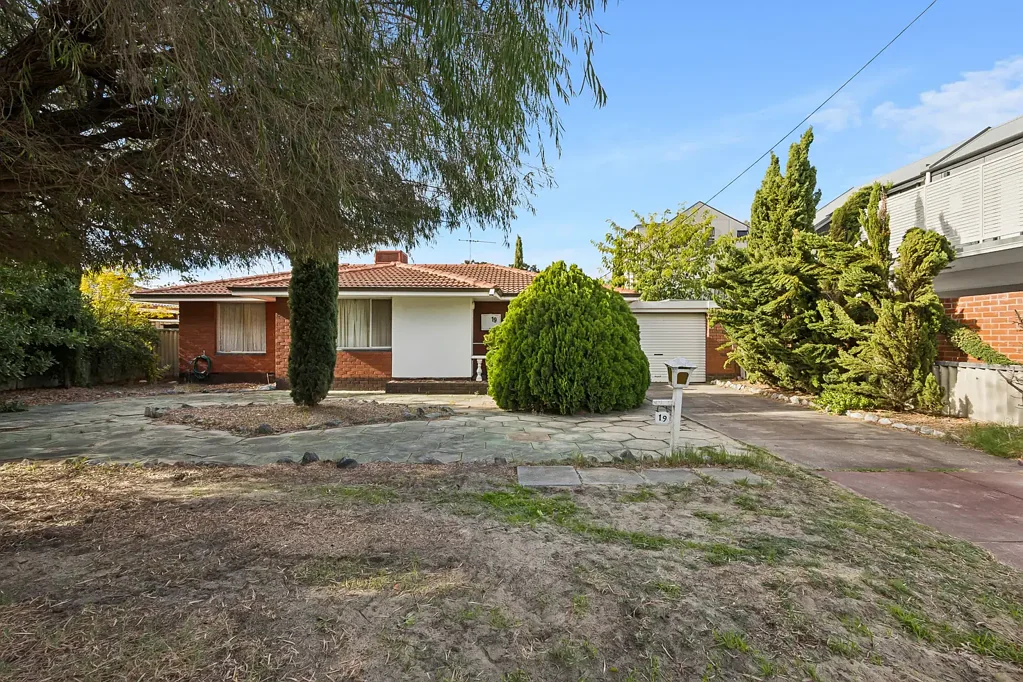 19 Brindley Street, Belmont, WA 6104