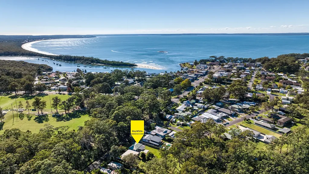 8 Owen Street, Huskisson, NSW 2540