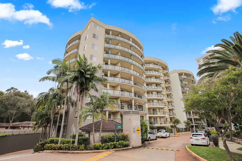 Westmead 2房 Monaco Estate 超大两居室公寓，东北朝向 Oversized Two-Bedroom Apartment With North-East Orientation In Monaco Estate