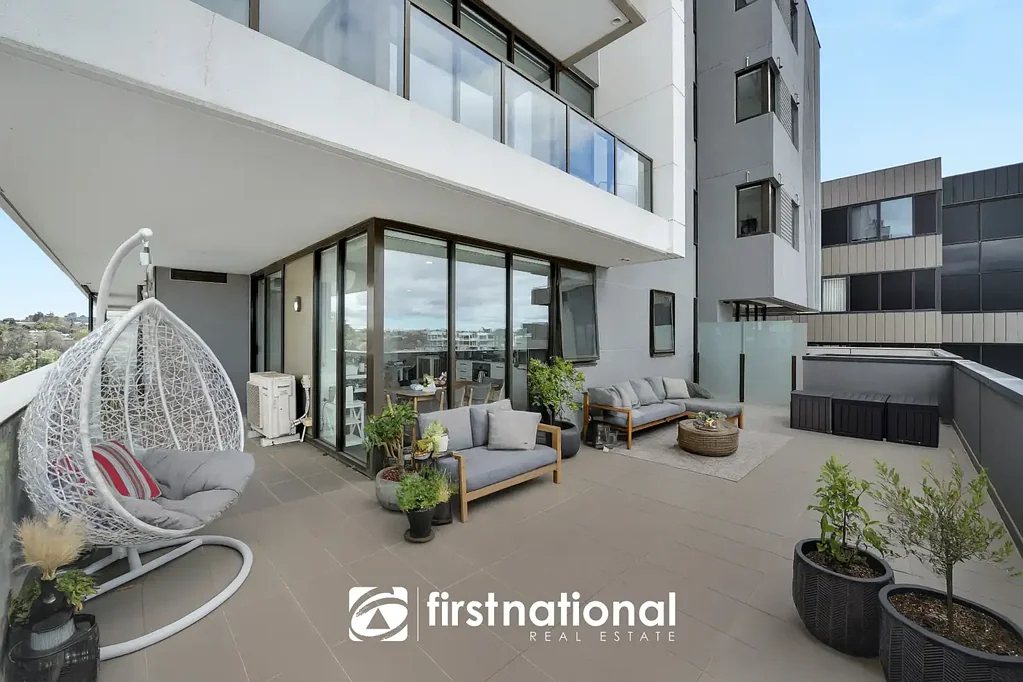 Hawthorn East 2कमरा Private Haven Featuring Oversized Balcony and Panoramic City Views!