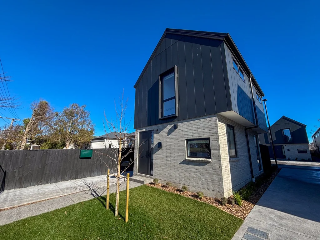Richmond Townhouse!