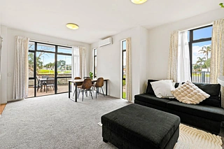 83/2 Armoy Drive, East Tamaki, Manukau City