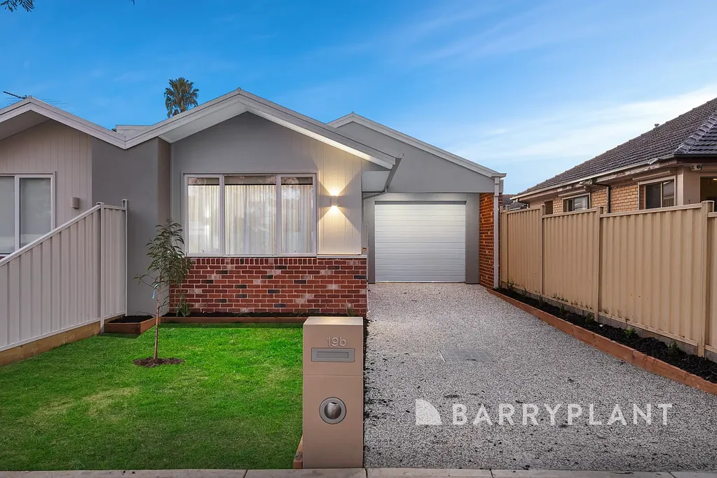 St Albans 4ਬੈੱਡਰੂਮ Brand-New Contemporary Luxury