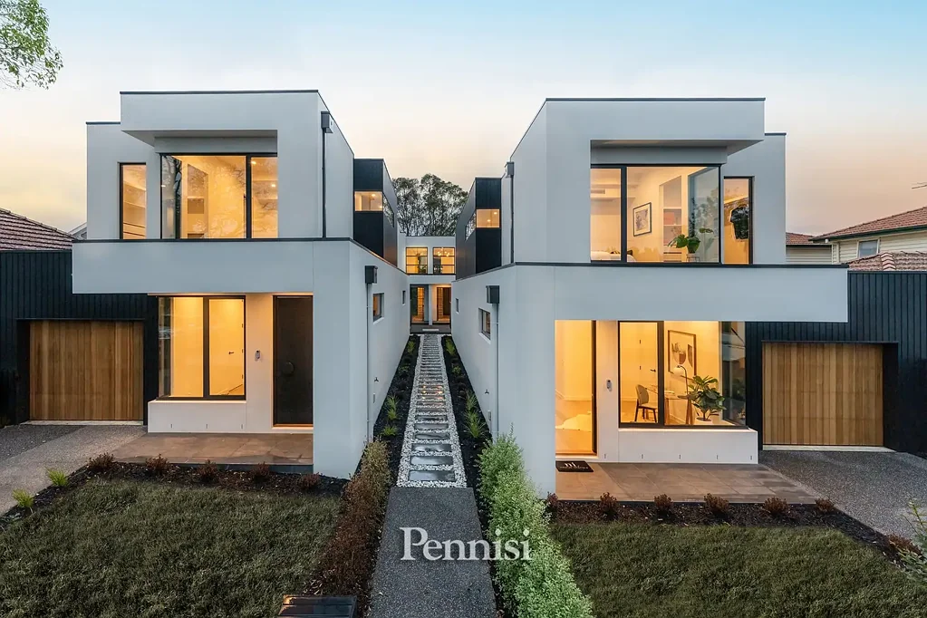 Essendon 4कमरा Private Sale - Proudly Offered by Pennisi.