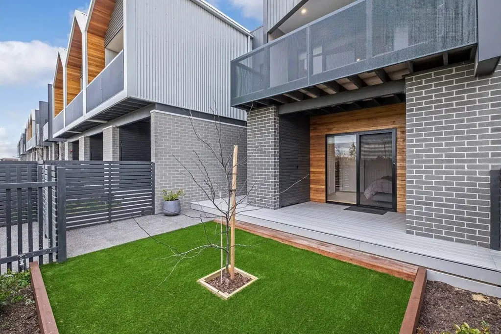 Low-Maintenance Lifestyle with Spacious Interiors & Balcony