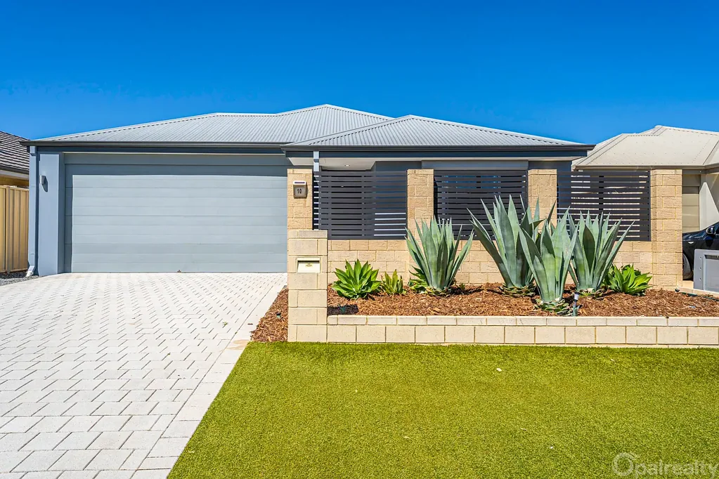10 Cooralya Avenue, Golden Bay, WA 6174