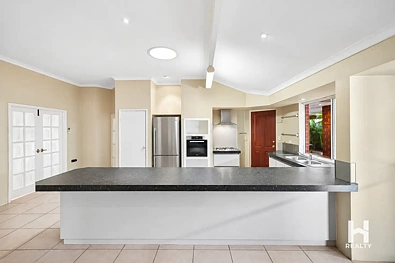 Kusina - 17 Bronzewing Avenue, Ellenbrook, WA 6069