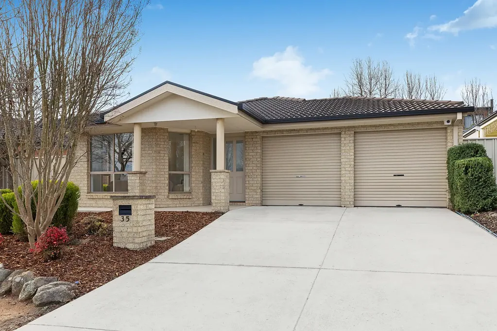 35 Stump Jump Crescent, Dunlop, ACT 2615