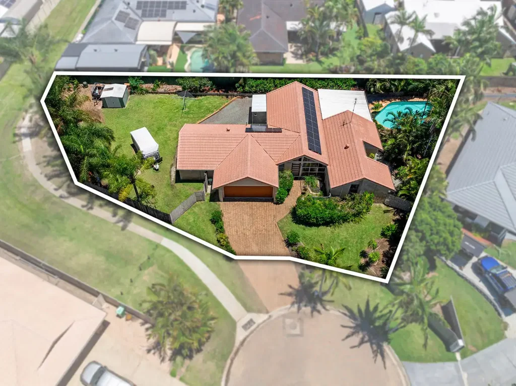 Thornlands 3બેડરૂમ A Character-Filled Family Home with Endless Opportunity!