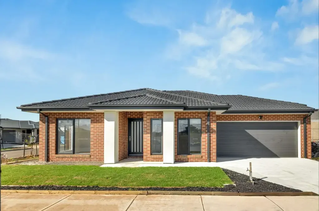 Spacious & Comfortable 4-Bedroom Home in Rockbank