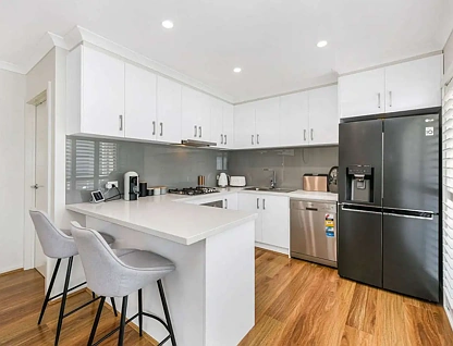 2 Jupiter Place, Dandenong, VIC 3175, 3房, 2浴, 整租城市屋