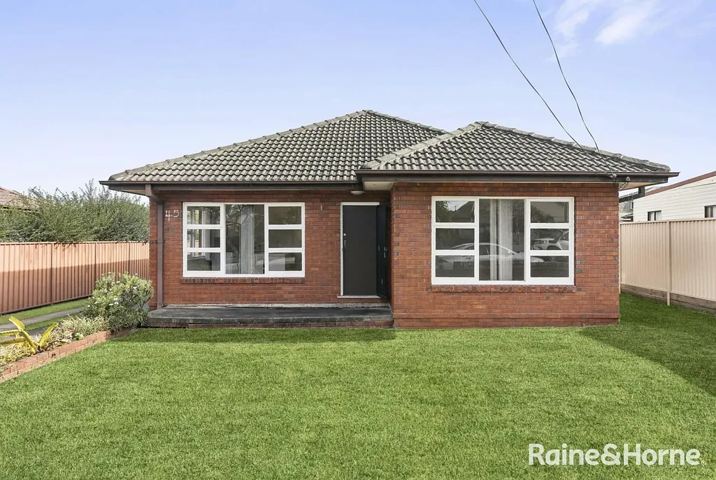 Well-Maintained One-Bedroom Flat in a Convenient Location